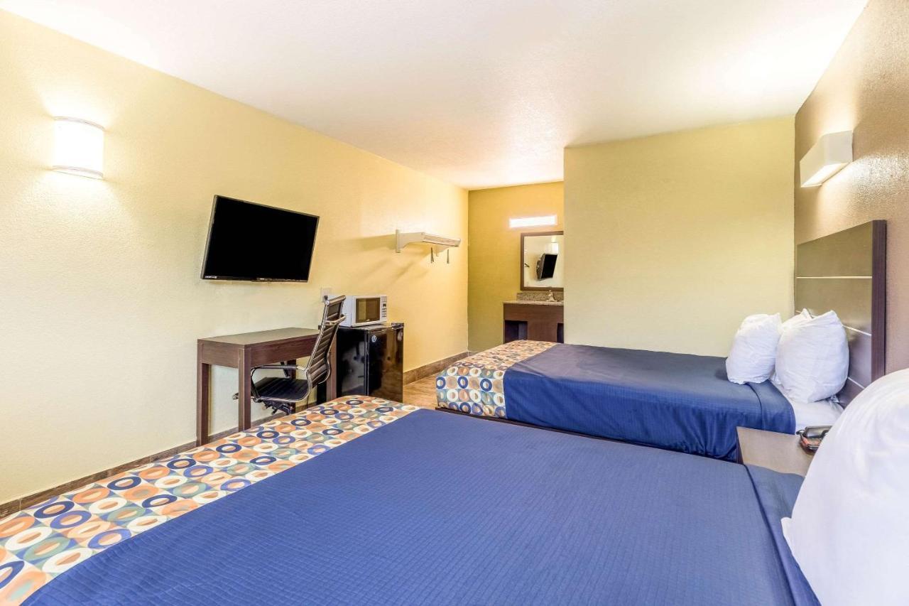 Rodeway Inn Fairgrounds-Casino Tampa Kültér fotó